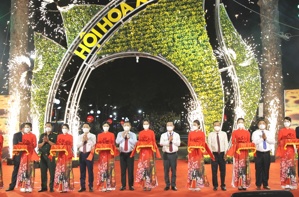 Khai mạc Hội hoa Xuân TPHCM năm 2022 - Ảnh 1.