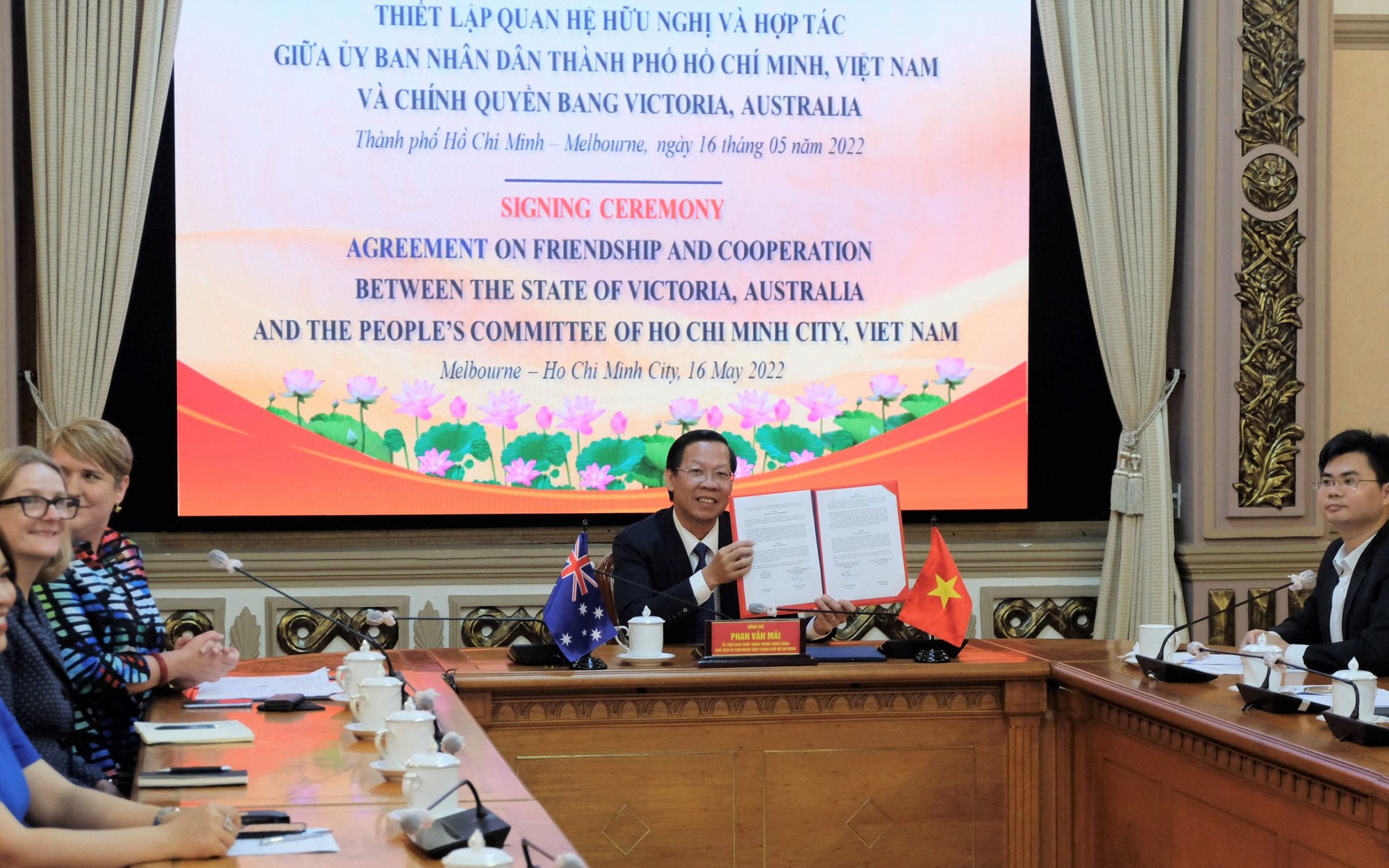 TPHCM và bang Victoria, Australia thiết lập quan hệ hữu nghị và hợp tác