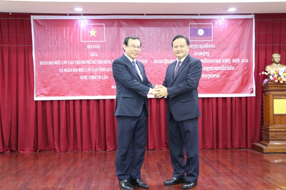 TPHCM ký kết ghi nhớ hợp tác giai đoạn 2022-2025 với  tỉnh Savannakhet - Ảnh 1.