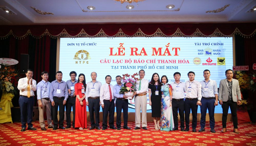 Ra mắt Câu lạc bộ Báo chí Thanh Hóa tại TPHCM - Ảnh 1.