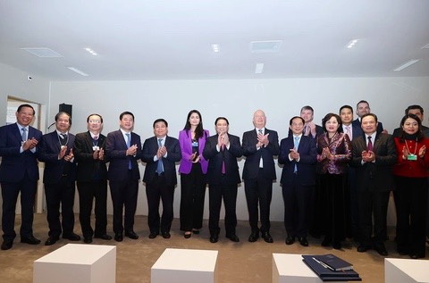 Ký kết Thỏa thuận thành lập Trung tâm Cách mạng công nghiệp lần thứ 4 tại TPHCM- Ảnh 2.