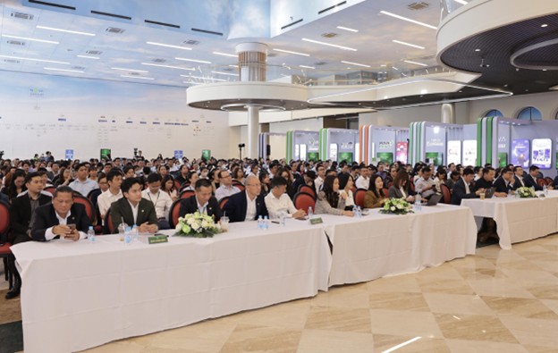 NovaGroup: Thu hút nhân sự cho chu kỳ phát triển mới- Ảnh 1. NovaGroup: Thu hút nhân sự cho chu kỳ phát triển mới- Ảnh 1.