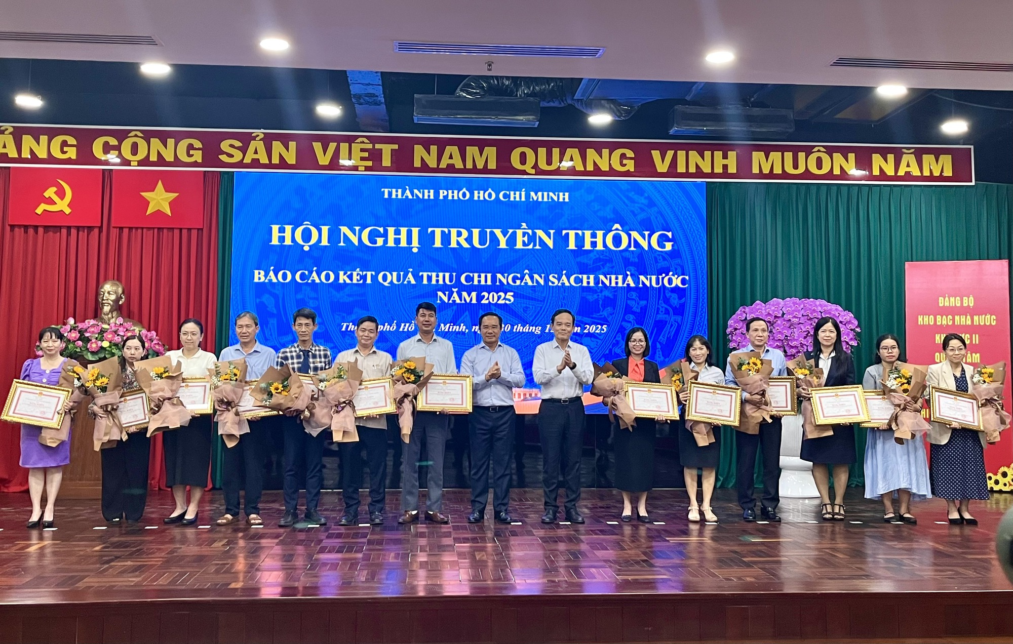 Thu ngân sách TPHCM đạt 785.000 tỷ trong năm 2025- Ảnh 1.