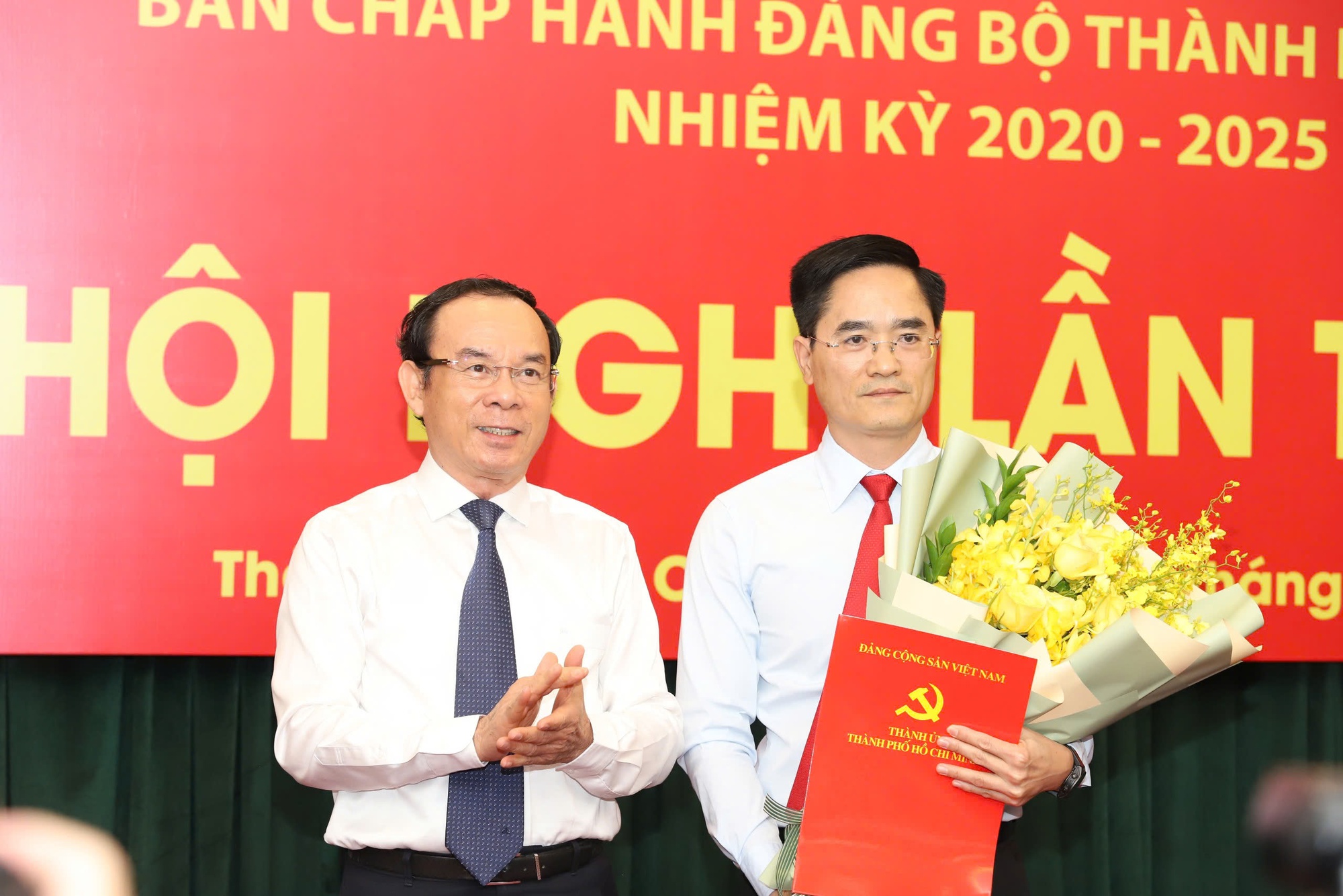 Trong buổi lễ, ông Nguyễn Văn Nên, Bí thư Thành ủy TPHCM, đã có lời phát biểu thể hiện sự đánh giá cao về năng lực và thành tích của ông Trần Quang Lâm