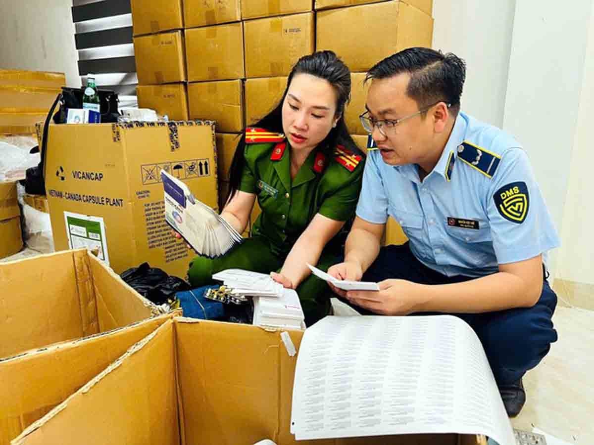 Lập đường dây nóng để ngăn chặn hàng gian, hàng giả- Ảnh 1. Lập đường dây nóng để ngăn chặn hàng gian, hàng giả- Ảnh 1.
