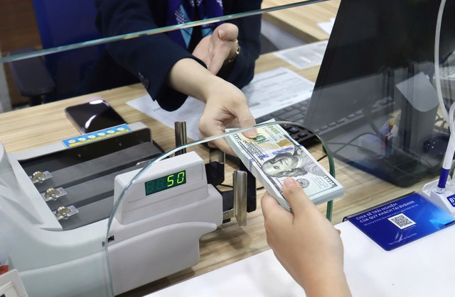 Kiều hối về TPHCM đạt hơn 10,34 tỷ USD năm 2025- Ảnh 1. Kiều hối về TPHCM đạt hơn 10,34 tỷ USD năm 2025- Ảnh 1.