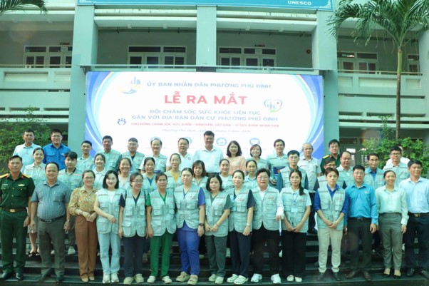 Khám sức khỏe toàn dân - Bài 2: Linh hoạt cách làm, huy động nguồn lực y tế- Ảnh 2. Khám sức khỏe toàn dân - Bài 2: Linh hoạt cách làm, huy động nguồn lực y tế- Ảnh 2.