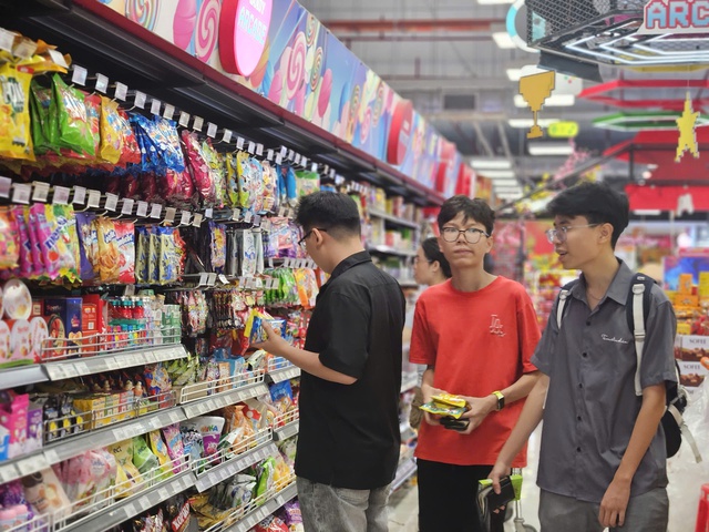 Doanh nghiệp, hệ thống bán lẻ trên địa bàn nỗ lực giữ ổn định giá hàng hóa- Ảnh 2.