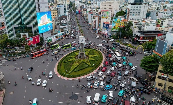 Thí điểm điều chỉnh giao thông tại vòng xoay Điện Biên Phủ - Nguyễn Bỉnh Khiêm từ ngày 23/5- Ảnh 1.