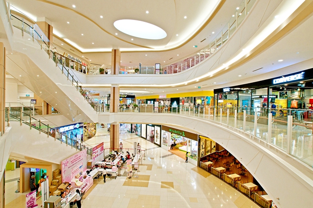TPHCM có nhiều lợi thế phát triển trung tâm outlet quy mô lớn- Ảnh 1.