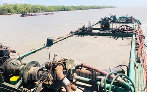 Bắt và xử lý 56 trường hợp khai thác, kinh doanh cát không nguồn gốc