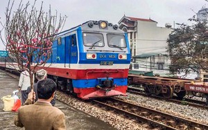 Chạy thêm 15 đoàn tàu chặng TPHCM và các ga miền Trung trong dịp Tết