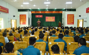 TPHCM tập huấn cán bộ và huấn luyện ngư dân, dân quân biển