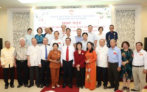 Đồng bào các dân tộc thiểu số đóng góp không nhỏ vào sự phát triển của Thành phố