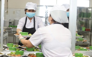 Đảm bảo bếp ăn sạch cho công nhân, người lao động