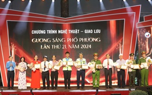 Tuyên dương những 'người hùng' thầm lặng nơi phố phường