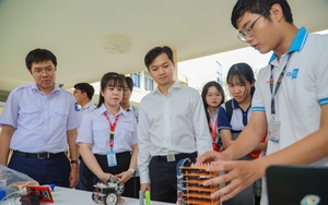 Kiện toàn quy chế hoạt động Ban Chỉ đạo KHCN, đổi mới sáng tạo và chuyển đổi số TPHCM- Ảnh 2. Tuần lễ sinh viên TPHCM tiên phong phát triển khoa học, công nghệ