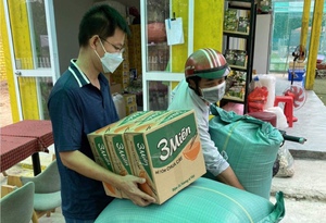 MTTQ TPHCM hỗ trợ cấp giấy đi đường cho tập thể, cá nhân vận chuyển thiện nguyện