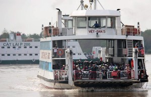 Xây cầu thay phà Cát Lái