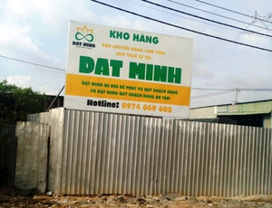 Thành phố tăng cường kiểm soát giá và nguồn cung vật liệu xây dựng- Ảnh 4. Người dân bức xúc vì bến, bãi vật liệu xây dựng tại phường Thới An