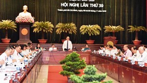 Bí thư Thành ủy: “Quản lý trật tự xây dựng có vấn đề” 