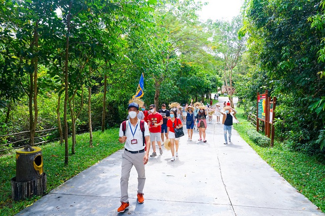 Lữ hành Saigontourist phục vụ hơn 6.000 khách du lịch MICE nội địa trong tình hình mới - Ảnh 2.