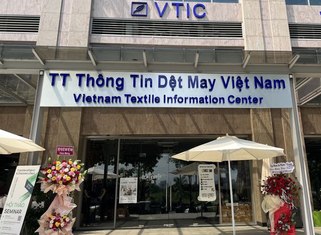 Ra mắt Cổng thông tin ngành Dệt may Việt Nam - Ảnh 1. Ra mắt Cổng thông tin ngành Dệt may Việt Nam - Ảnh 1.
