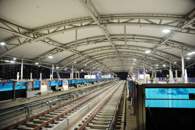 Ga Tân Cảng tuyến metro số 1 với kiến trúc hiện đại sắp hoàn thành - Ảnh 2.