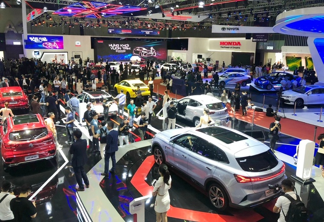 Nhiều mẫu xe điện và hybrid lần đầu tiên được giới thiệu tại Vietnam Motor Show 2022 - Ảnh 1. Nhiều mẫu xe điện và hybrid lần đầu tiên được giới thiệu tại Vietnam Motor Show 2022 - Ảnh 1.