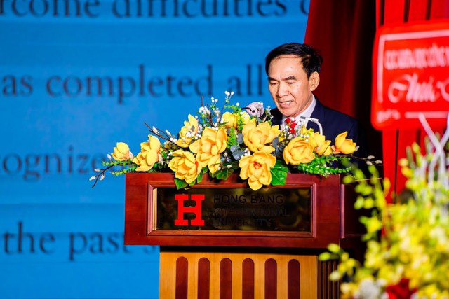 ĐH Quốc tế Hồng Bàng khai giảng năm học 2022 - 2023 - Ảnh 2.