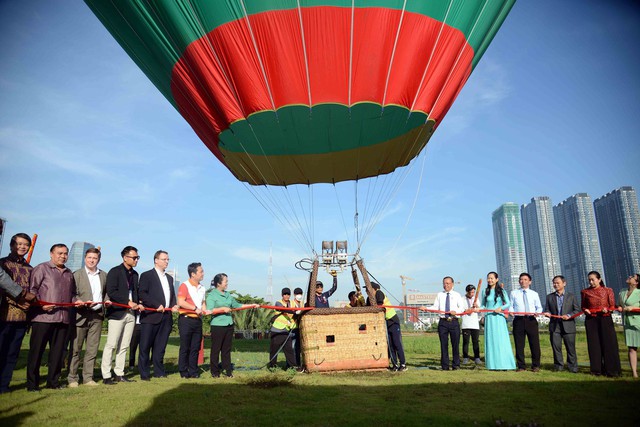 Rực rỡ Ngày hội Khinh khí cầu TPHCM lần thứ 2 - Ảnh 2.