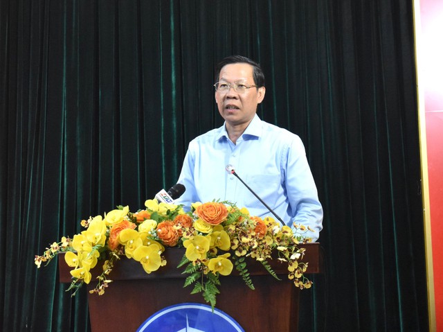 Quận 1 phải đi đầu trong thực hiện các nhiệm vụ - Ảnh 1. Quận 1 phải đi đầu trong thực hiện các nhiệm vụ - Ảnh 1.
