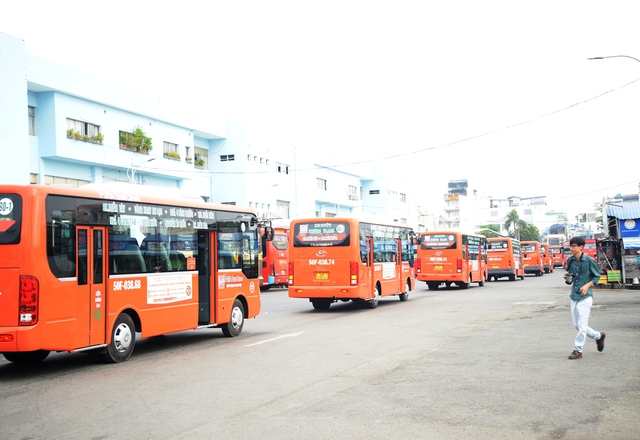 Người cao tuổi, thương binh, trẻ em… được miễn phí xe buýt TPHCM - Đồng Nai  - Ảnh 1.