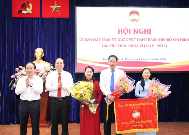 Bổ sung 5 Ủy viên Ủy ban MTTQ Việt Nam TPHCM khóa XI - Ảnh 2.