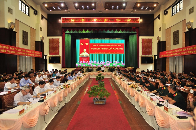 Đảng ủy Quân sự TPHCM họp phiên cuối năm - Ảnh 2.