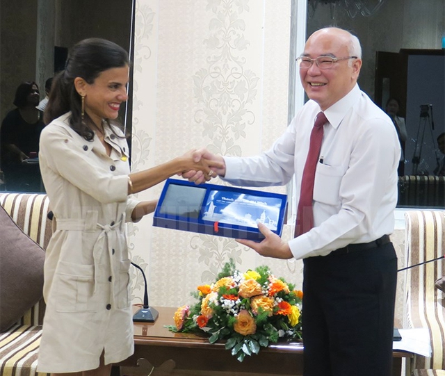 Lãnh đạo TPHCM tiếp đoàn đại biểu Báo Granma của Cuba - Ảnh 1. Lãnh đạo TPHCM tiếp đoàn đại biểu Báo Granma của Cuba - Ảnh 1.