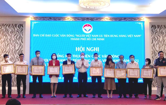 Đẩy mạnh các giải pháp hỗ trợ DN Việt kích cầu tiêu dùng nội địa - Ảnh 3.
