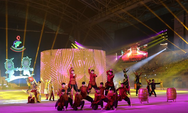Khai mạc Đại hội Thể dục thể thao TPHCM lần thứ IX năm 2022 - Ảnh 4.