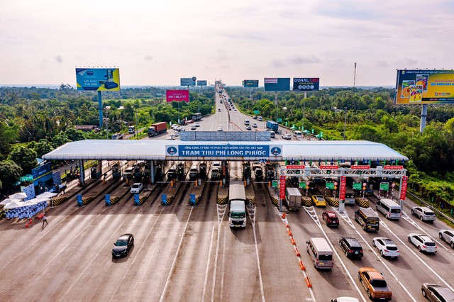 Chính thức thu phí không dừng trên cao tốc TPHCM - Long Thành - Dầu Giây - Ảnh 2.