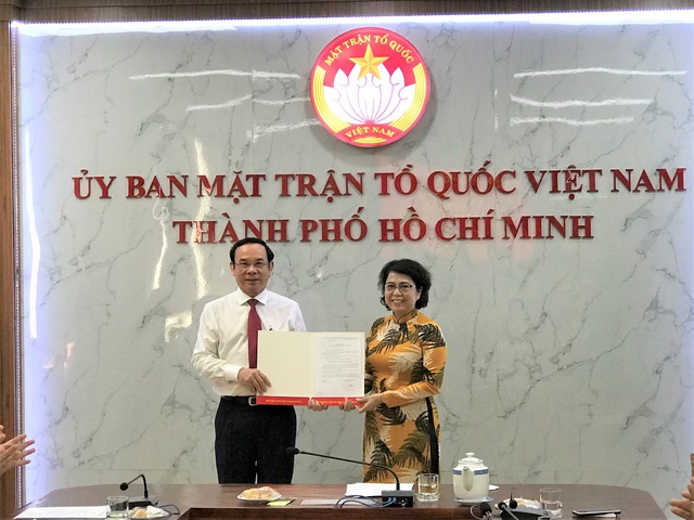 Chủ tịch MTTQ Việt Nam TPHCM Tô Thị Bích Châu làm Bí thư Quận ủy quận 1 - Ảnh 1.