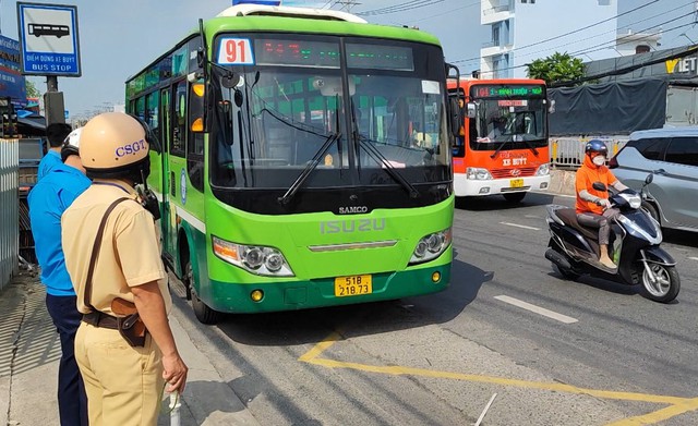 Khôi phục tuyến buýt chợ Bến Thành đi khu du lịch Đại Nam - Ảnh 1.