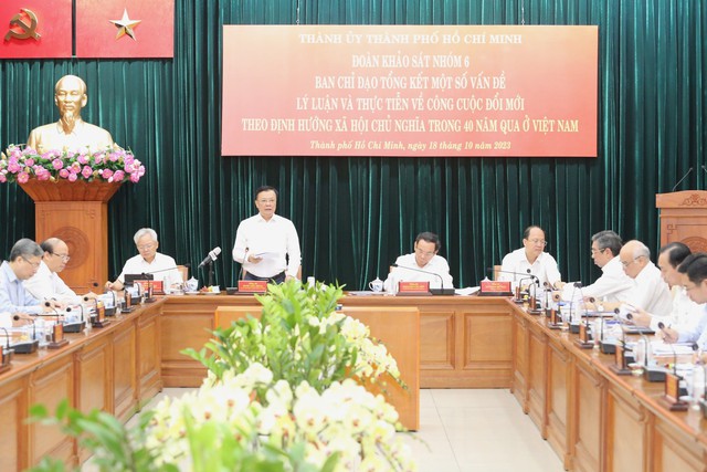 Nhìn lại 40 năm đổi mới và những vấn đề đặt ra tại TPHCM - Ảnh 1. Nhìn lại 40 năm đổi mới và những vấn đề đặt ra tại TPHCM - Ảnh 1.