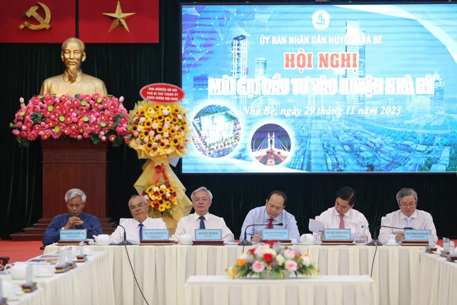 Huyện Nhà Bè kêu gọi đầu tư, hướng tới phát triển bền vững- Ảnh 1. Huyện Nhà Bè kêu gọi đầu tư, hướng tới phát triển bền vững- Ảnh 1.