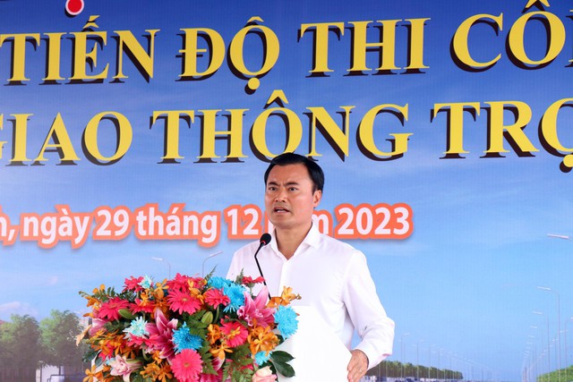 TPHCM đẩy nhanh tiến độ thi công 5 công trình trọng điểm- Ảnh 1.