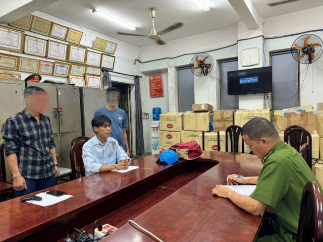 Truy bắt nhanh đối tượng cướp tiệm vàng tại quận Tân Bình- Ảnh 1.