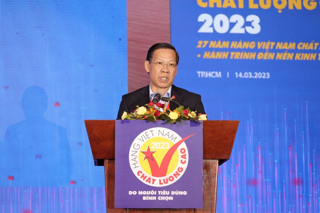 Tôn vinh 519 doanh nghiệp đạt chứng nhận Hàng Việt Nam chất lượng cao - Ảnh 1.