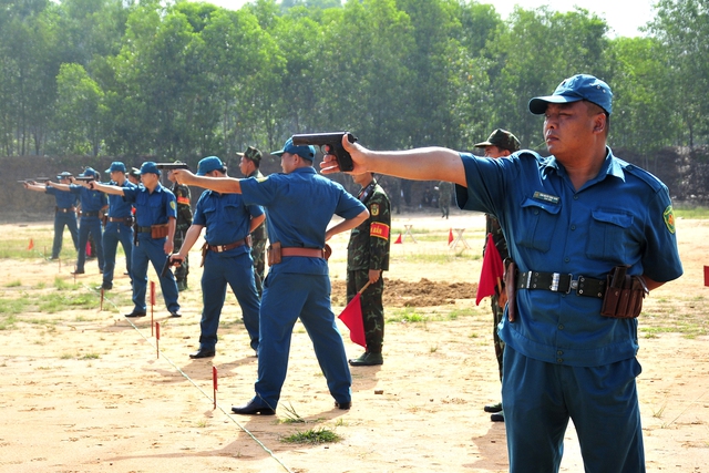 Lực lượng dân quân tự vệ TPHCM vững mạnh, đáp ứng yêu cầu trong tình hình mới - Ảnh 5.