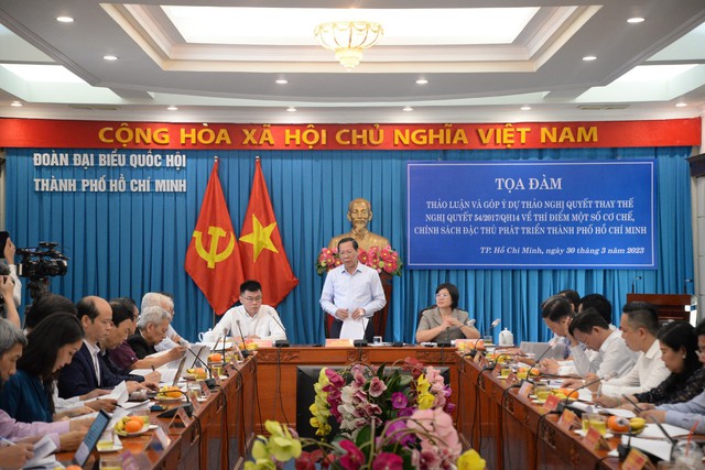Chủ tịch UBND TPHCM nêu điểm mới của Nghị quyết thay thế Nghị quyết 54 - Ảnh 2. Chủ tịch UBND TPHCM nêu điểm mới của Nghị quyết thay thế Nghị quyết 54 - Ảnh 2.