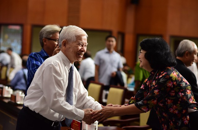 'TPHCM sẽ vượt qua thử thách với tâm thế của một chiến binh' - Ảnh 1.