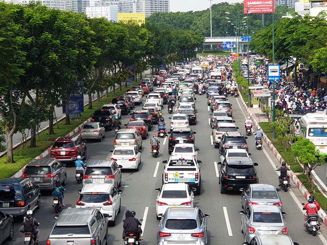 Tăng cường các giải pháp bảo đảm trật tự, an toàn giao thông   - Ảnh 1.